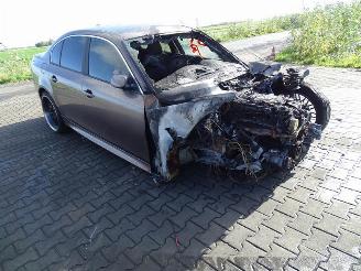 BMW 5-serie 530d picture 4