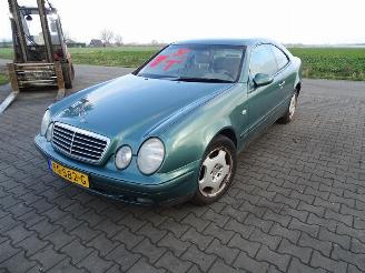 Mercedes CLK 320 picture 3