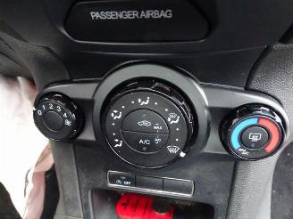 Ford Fiesta 1.0 TI picture 6