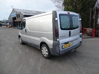 Renault Trafic 1.9 dCi picture 2