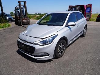 Hyundai I-20 1.0 T-GDI 100 12V picture 3