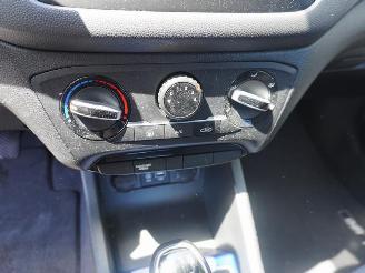 Hyundai I-20 1.0 T-GDI 100 12V picture 10