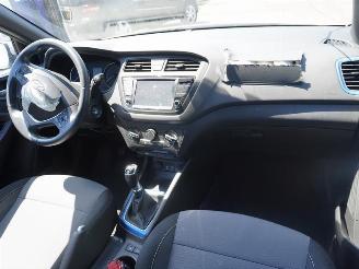 Hyundai I-20 1.0 T-GDI 100 12V picture 7