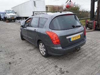 Peugeot 308 SW 1.6 VTi picture 2