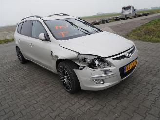 Hyundai I-30 Crosswagon 1.6 picture 4