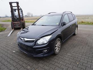 Hyundai I-30 Crosswagon 1.6 picture 3