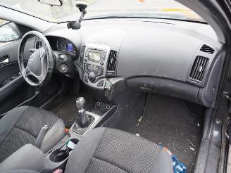 Hyundai I-30 Crosswagon 1.6 picture 5