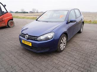 Volkswagen Golf 1.6 TDi picture 3