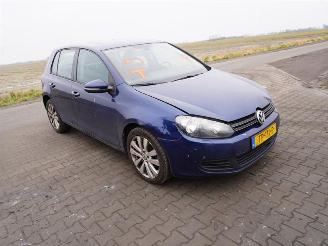 Volkswagen Golf 1.6 TDi picture 4
