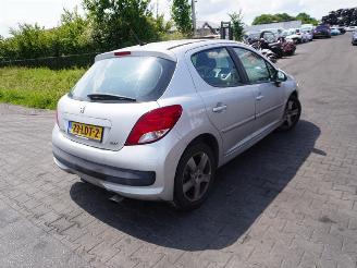 Salvage car Peugeot 207 1.6 16v 2010/4