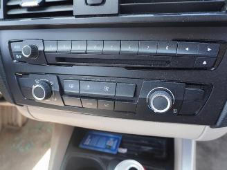 BMW 1-serie 114i picture 6