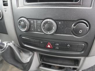 Volkswagen Crafter 2.5 TDi picture 6