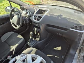 Peugeot 207/207+ 1.4 16V Vti (EP3(8FS)) picture 5