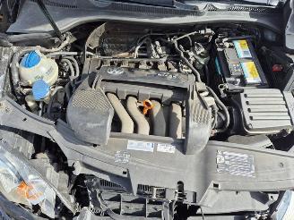 Volkswagen Golf 2.0 FSI 16V picture 8