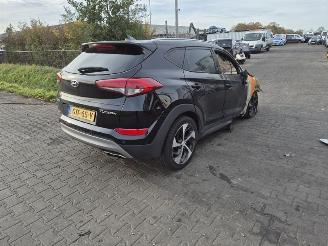 krockskadad bil auto Hyundai Tucson 1.6 T 2017/9