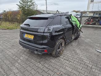 krockskadad bil auto Peugeot 3008 1.6 Hybrid 2023/9