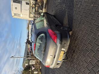 krockskadad bil auto Peugeot 308 1.4 VTi 2009/7