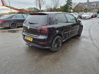 Schadeauto Volkswagen Golf 1.6 FSi 2005/1