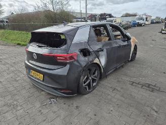 Auto incidentate Volkswagen ID.3  2020/12