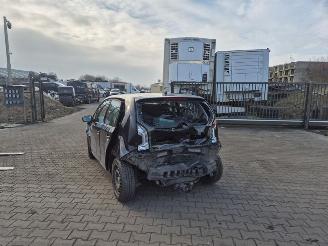 Auto da rottamare Volkswagen Up! 1.0 12v 2013/9