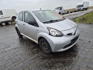 Toyota Aygo 1.0 12v picture 4