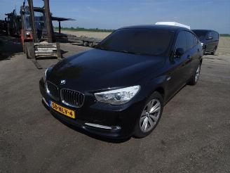 BMW 5-serie GT 530d 24v picture 3
