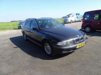 BMW 5-serie Touring 523i 24v picture 4
