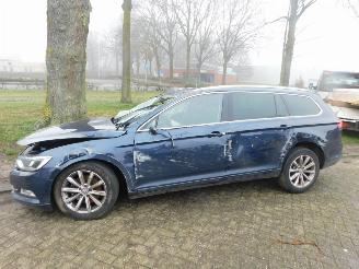 damaged passenger cars Volkswagen Passat 1.6 tdi 2016/1