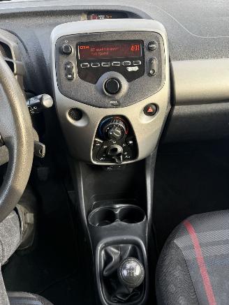 Peugeot 108  picture 22