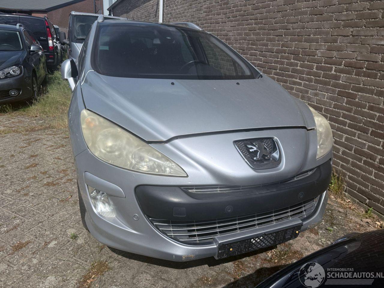 Peugeot 308 88 kW (120 PK)  1598 cc.