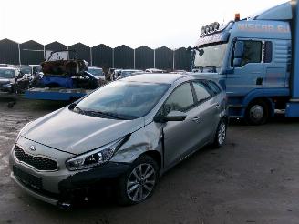 Voiture accidenté Kia Ceed 1.4 CRDI Break Comfort 2018/2