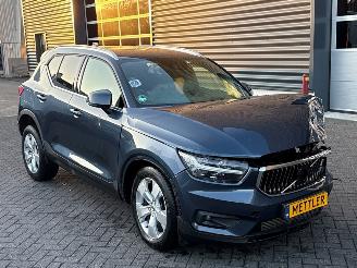 uszkodzony samochody osobowe Volvo XC40 2.0 T4 Geartronic 16V SUV  Benzine 1.969cc 140kW (190pk) 2018/7