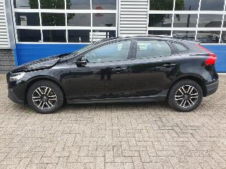 Volvo V-40 Cross Country 2.0 T3 Nordic+ picture 2