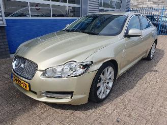 skadebil auto Jaguar XF 3.0 V6 Premium Luxury automaat 2008/4