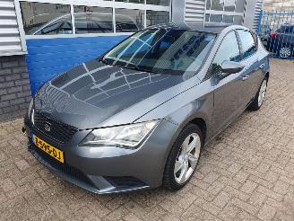 Damaged car Seat Leon 1.2 TSI Reference 2015/5