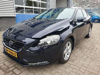 Voiture accidenté Volvo V-40 2.0 D2 Momentum Business 2015/7