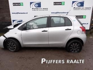 disassembly passenger cars Toyota Yaris Yaris II (P9), Hatchback, 2005 / 2014 1.33 16V Dual VVT-I 2010/7