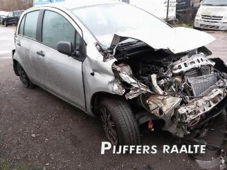 Toyota Yaris Yaris II (P9), Hatchback, 2005 / 2014 1.33 16V Dual VVT-I picture 5