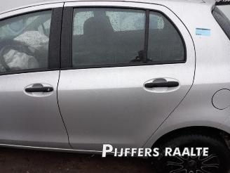 Toyota Yaris Yaris II (P9), Hatchback, 2005 / 2014 1.33 16V Dual VVT-I picture 8