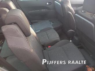 Peugeot 5008 5008 I (0A/0E), MPV, 2009 / 2017 1.6 THP 16V picture 17