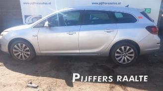 Salvage car Opel Astra Astra J Sports Tourer (PD8/PE8/PF8), Combi, 2010 / 2015 1.4 Turbo 16V 2012/1