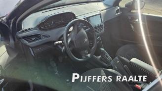 Peugeot 208 208 I (CA/CC/CK/CL), Hatchback, 2012 / 2019 1.2 Vti 12V PureTech 82 picture 12