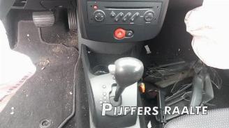 Renault Clio Clio III (BR/CR), Hatchback, 2005 / 2014 1.6 16V picture 8