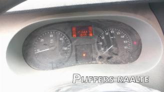 Opel Movano Movano (4A1; 4A2; 4B2; 4B3; 4C2; 4C3), Van, 1998 / 2010 2.5 CDTI 16V DPF picture 11