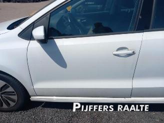 Volkswagen Polo Polo V (6R), Hatchback, 2009 / 2017 1.4 TDI DPF BlueMotion technology picture 9
