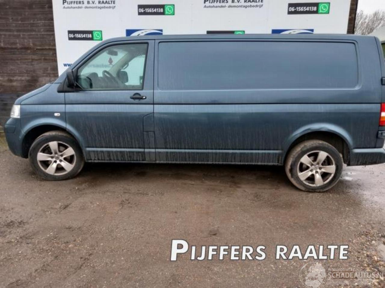 Volkswagen Transporter Transporter T5, Van, 2003 / 2015 2.5 TDi