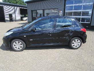 Peugeot 206+ 1.4 XS 5drs picture 2