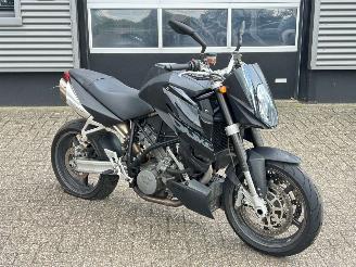 dommages motocyclettes  KTM 990 Super Duke  2005/5