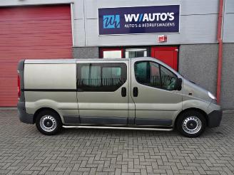 Renault Trafic 2.5 dCi T29 L2H1 DC airco picture 6