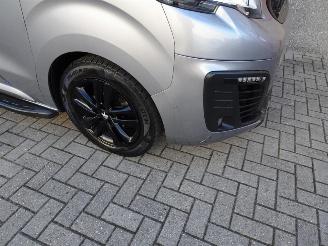 Peugeot Expert 2.0 BlueHDI 150 Long Sport DC 2 x schuifdeur picture 16
